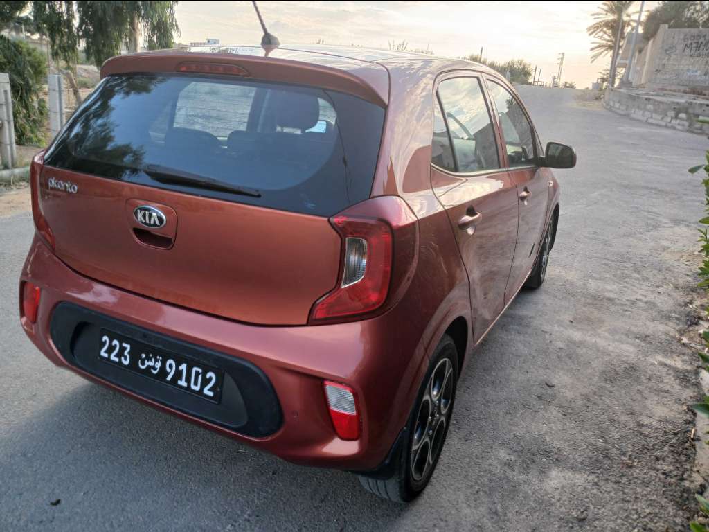 KIA PICANTO ESSENCE Tel 24 313 594