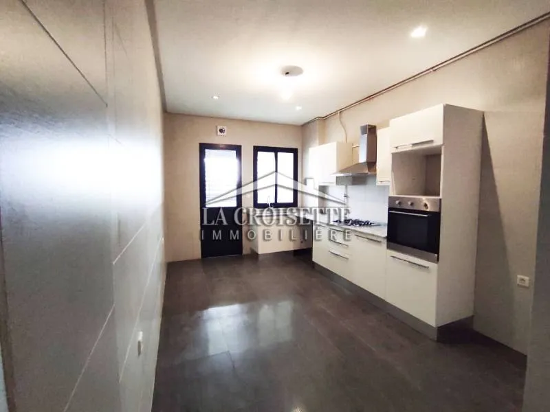 Appartement s3 avec chambre de service à La Marsa MAL1886