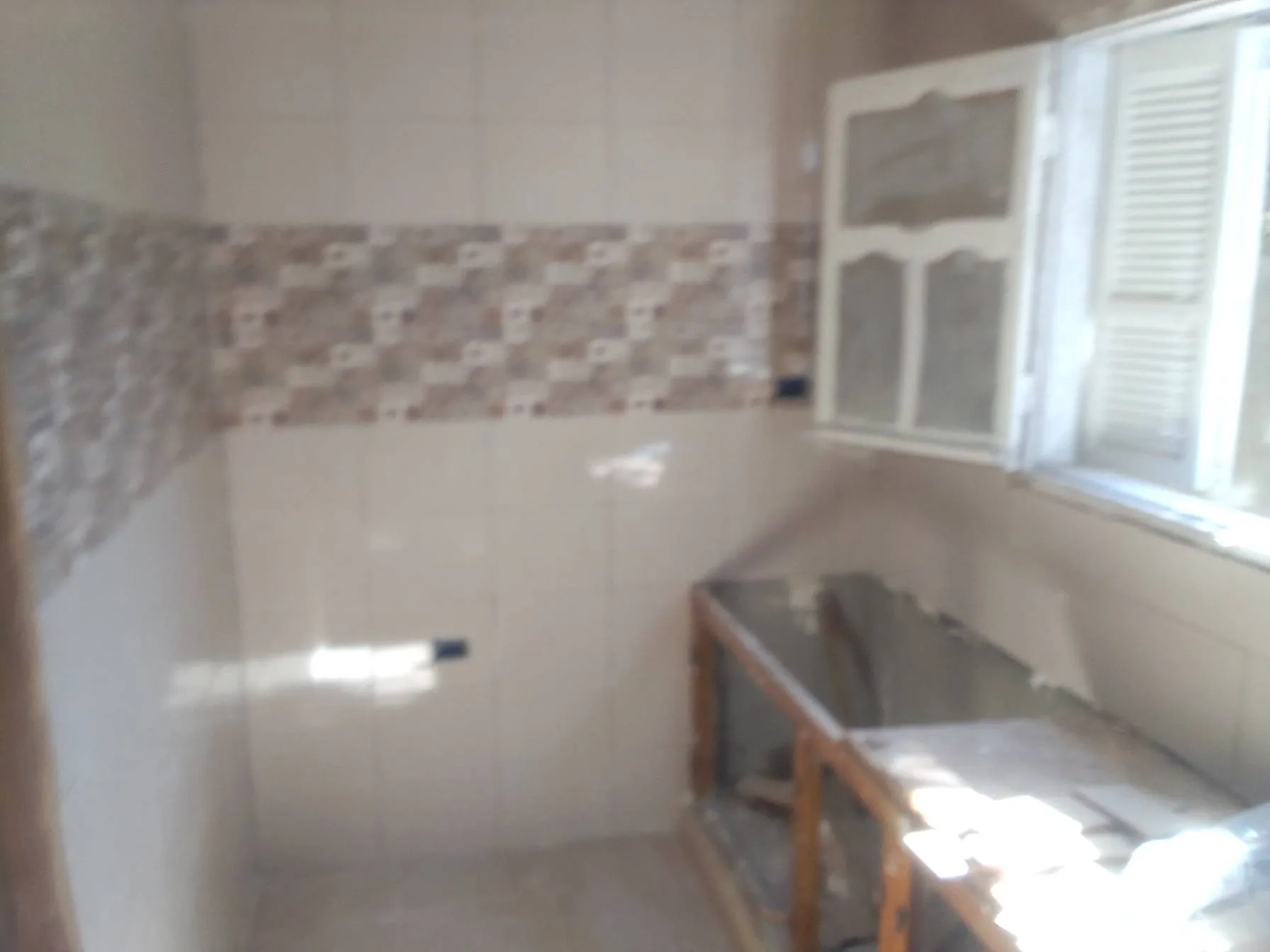terrain 310 m 2 et maison route plage mami 