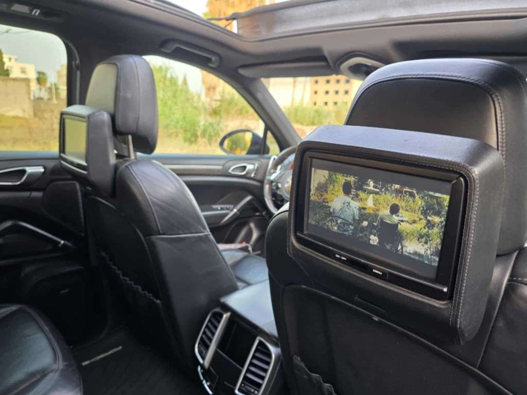 ✅Av porche Cayenne S Kit GTS essence 4.8 V8 modèle 2012 ttoption tél 23.964.164 