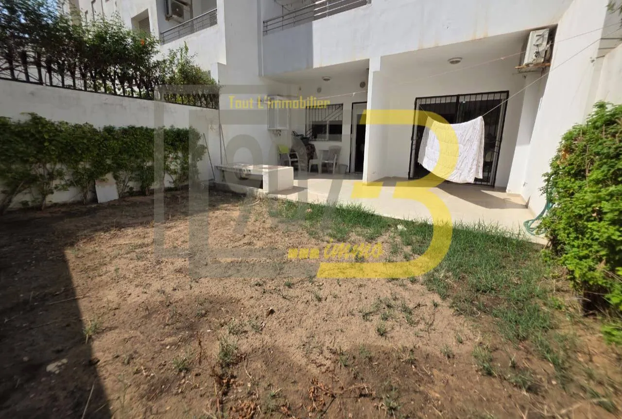 Un très bel appartement S+1 meublé avec jardin à cité Ennasr