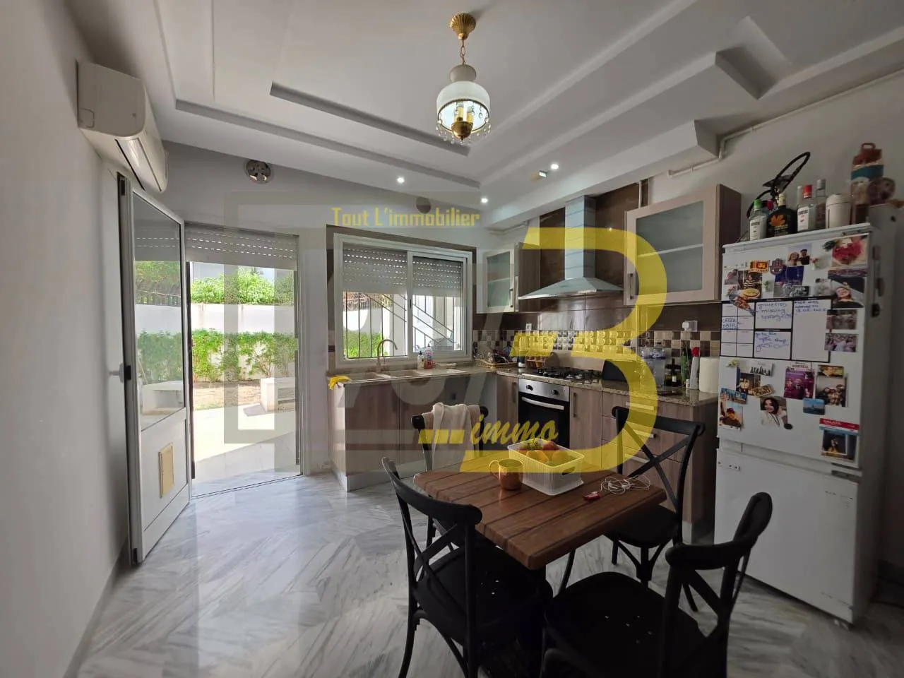 Un très bel appartement S+1 meublé avec jardin à cité Ennasr