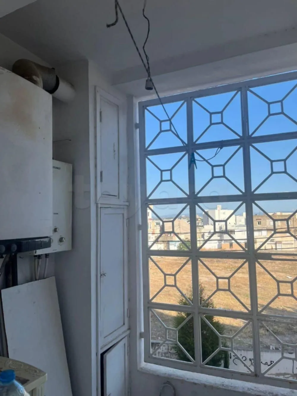 un appartement s+2 au 1er étage (sans ascenseur) a louern a Bardo 2 en Face Pâtisserie Ranim