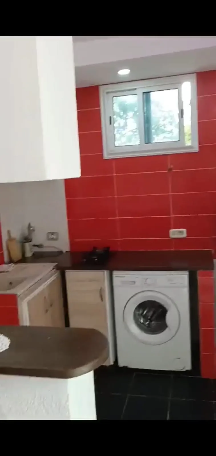 jolie étage de villa s+2  meublée 