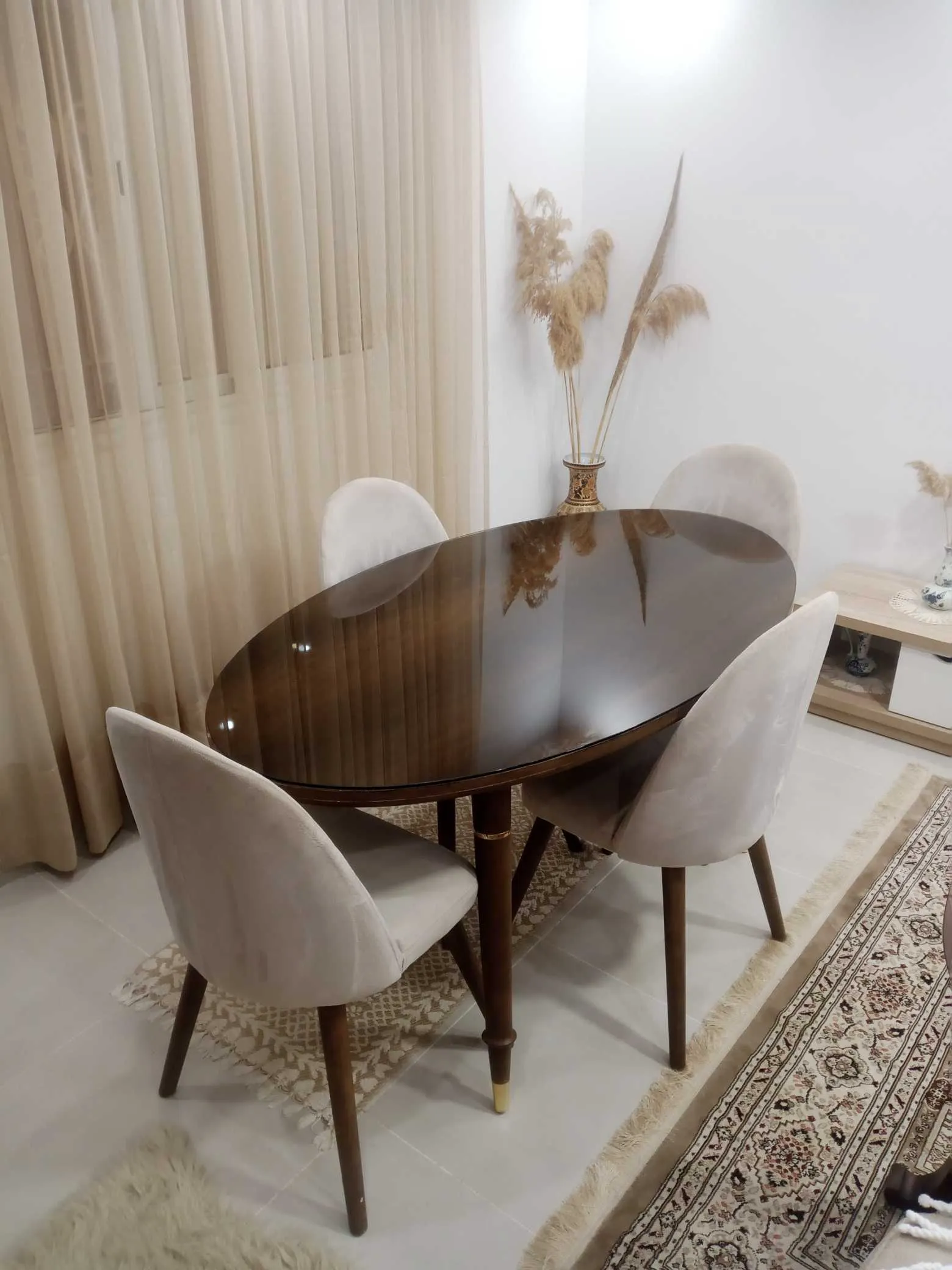 table salle a manger oval en bois massif avec vere 