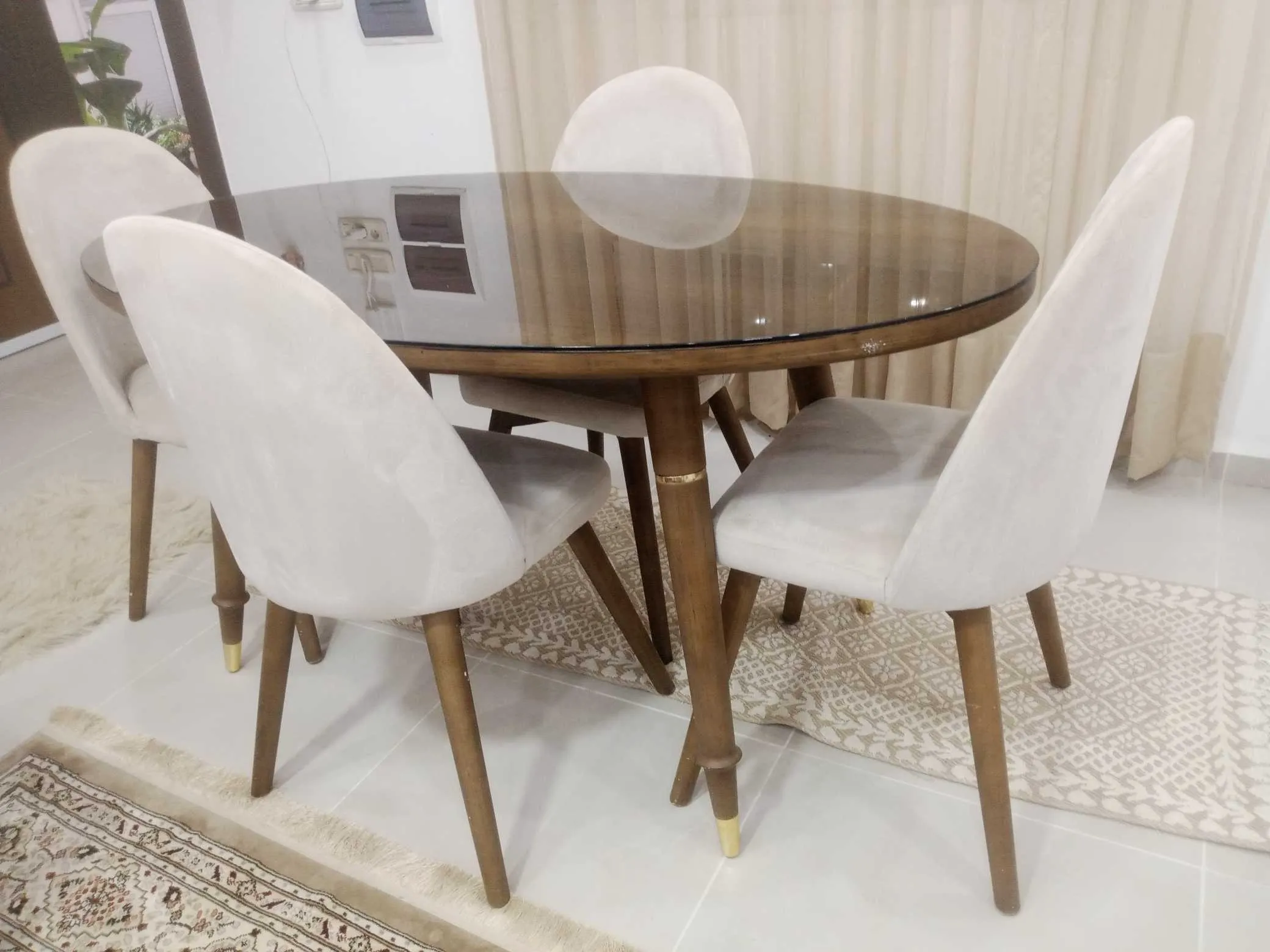 table salle a manger oval en bois massif avec vere 