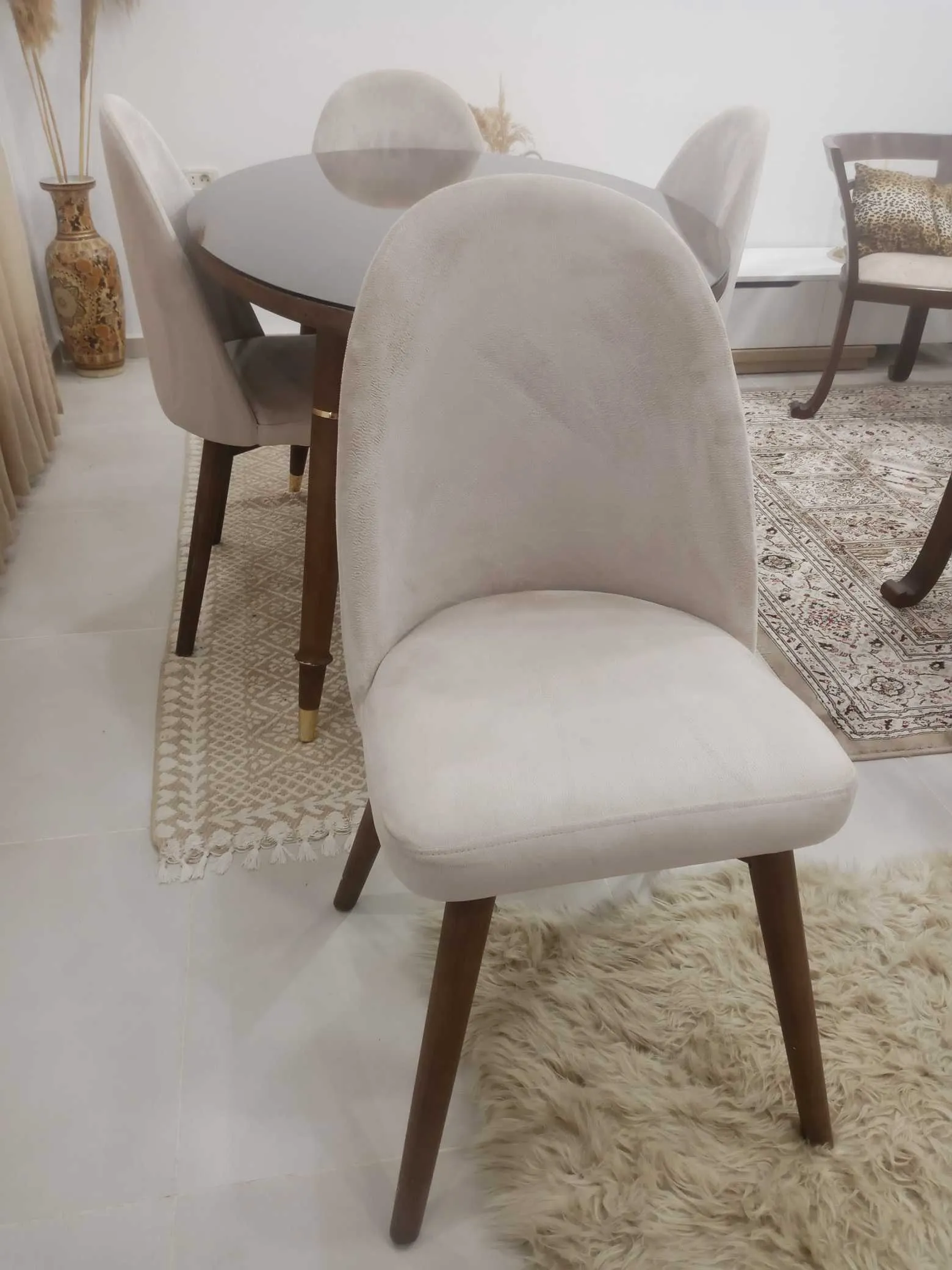 table salle a manger oval en bois massif avec vere 