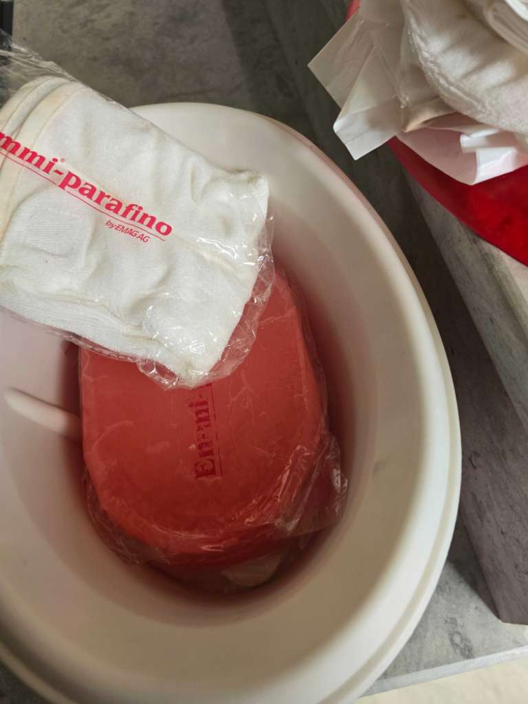 Bain de paraffine pour main et pieds