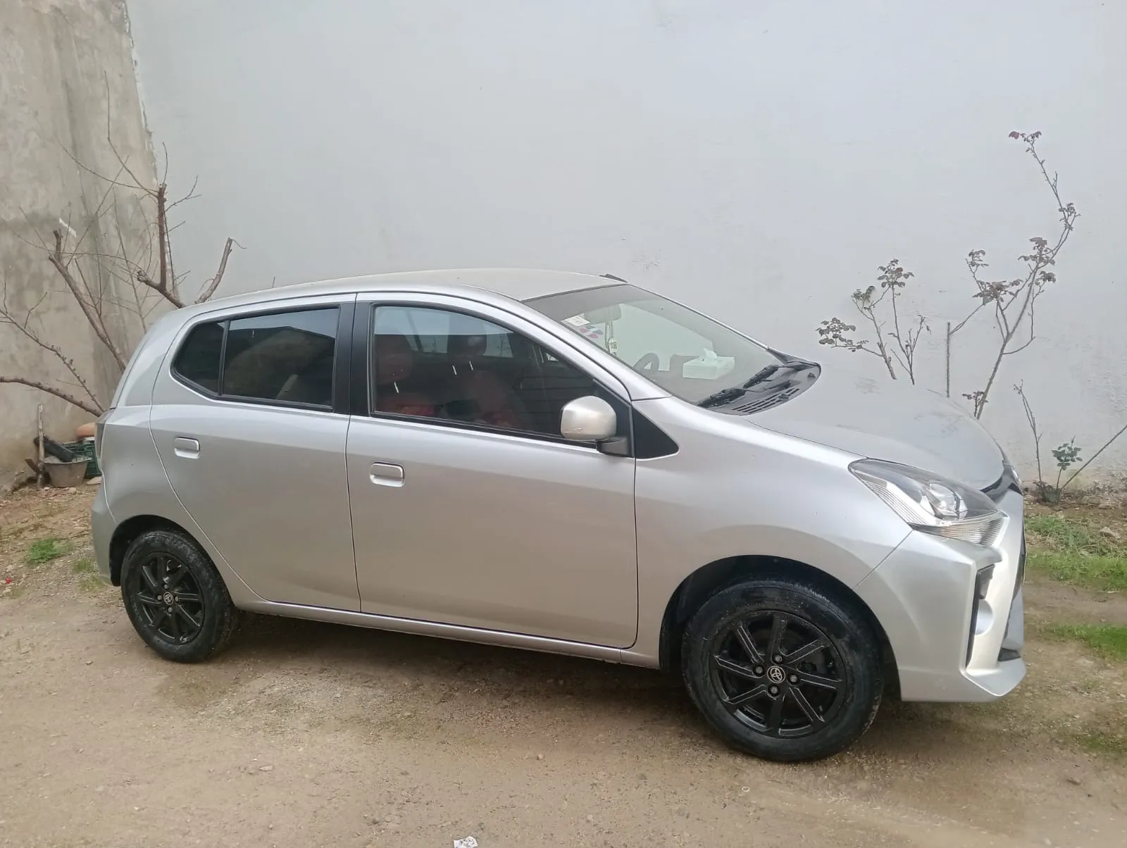 Toyota agya presque neuve 26000km