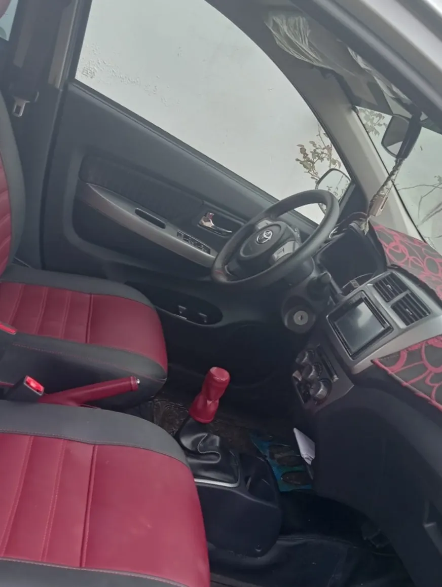 Toyota agya presque neuve 26000km