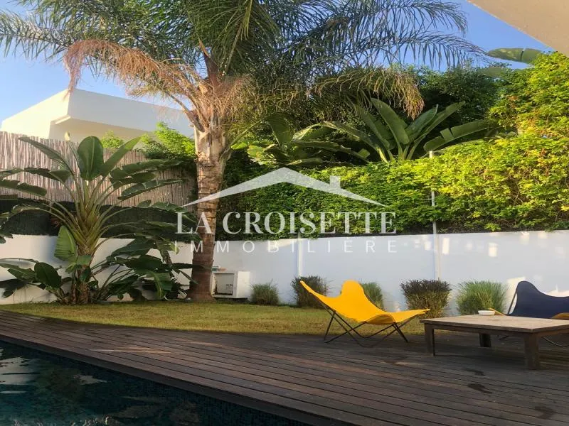 Villa s+4 meublée avec piscine à La Soukra ZVL0036