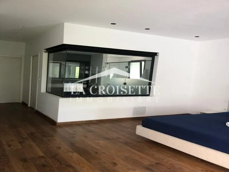 Villa s+4 meublée avec piscine à La Soukra ZVL0036