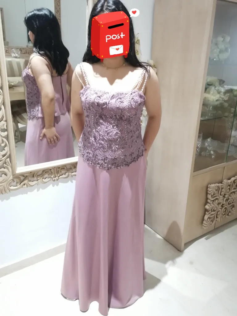 Plusieurs robes soirees dispo