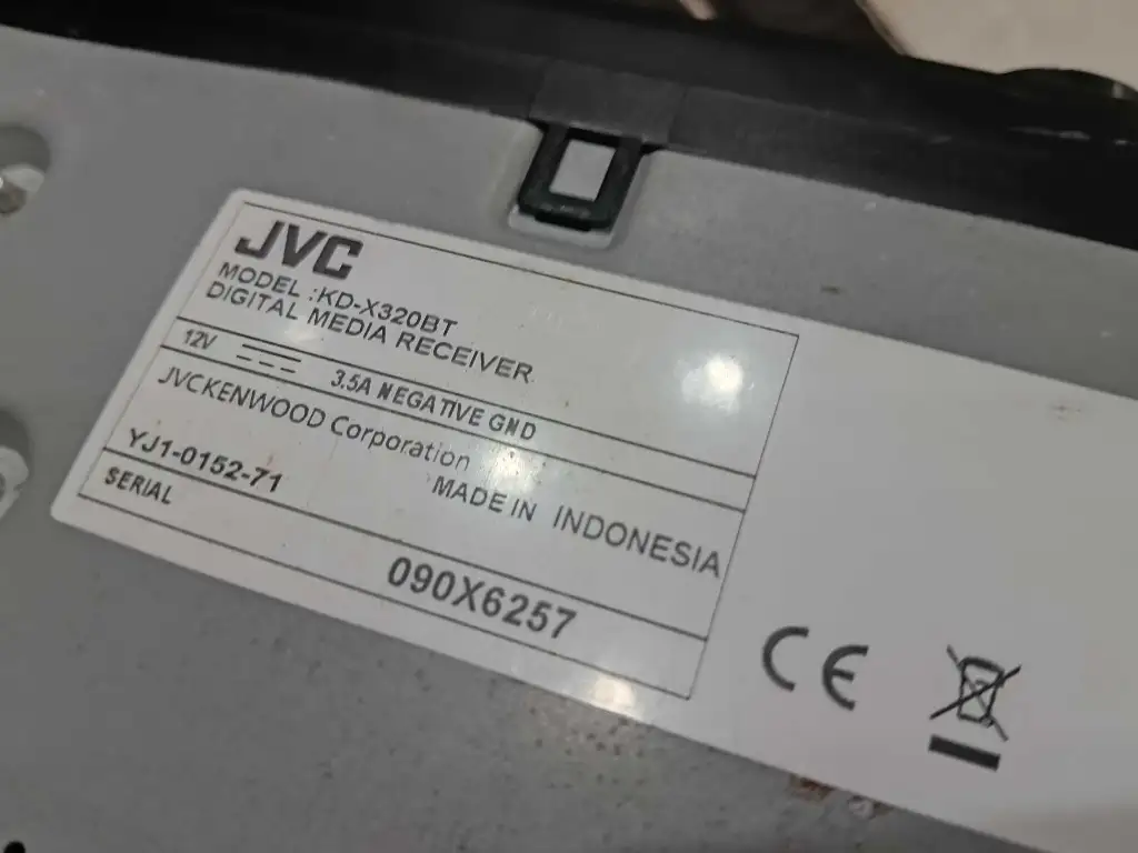 Poste jvc bleutouth