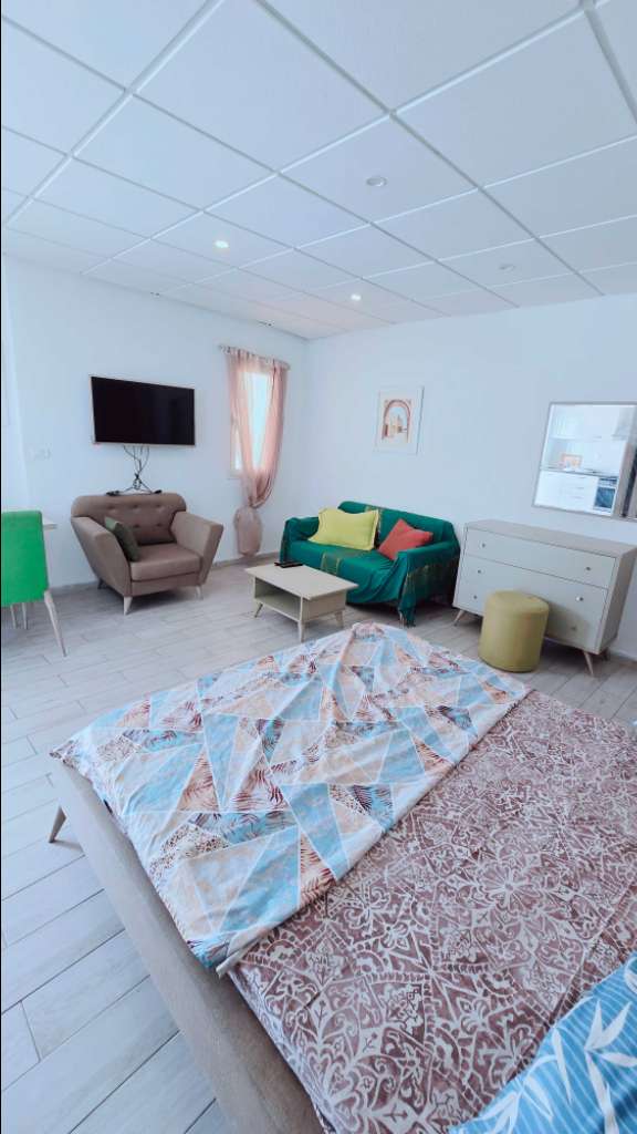 S+0 pour week-end et vacances centre ville d'hammamet 1 minutes de la plage 