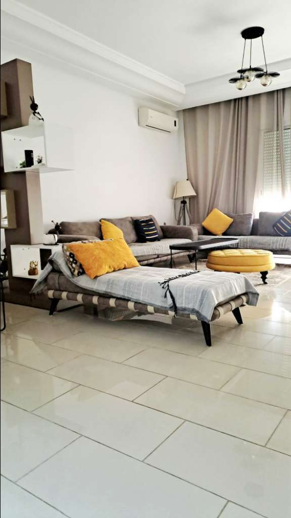 Particulier L S4 meublé Neuf Cité Palmeraies à l'année