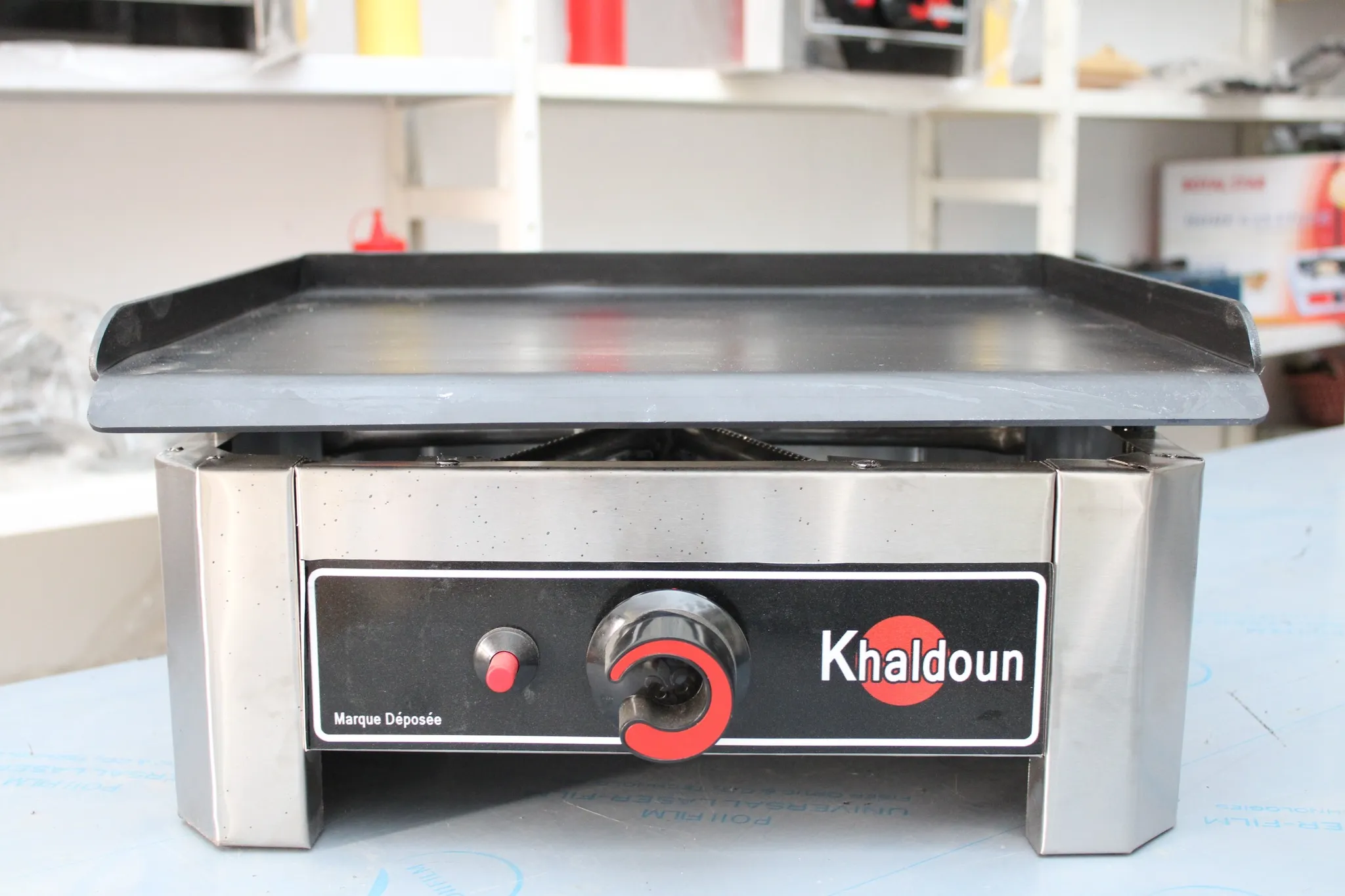 friteuse 5L crêpière grillade cachetées neuves emballées