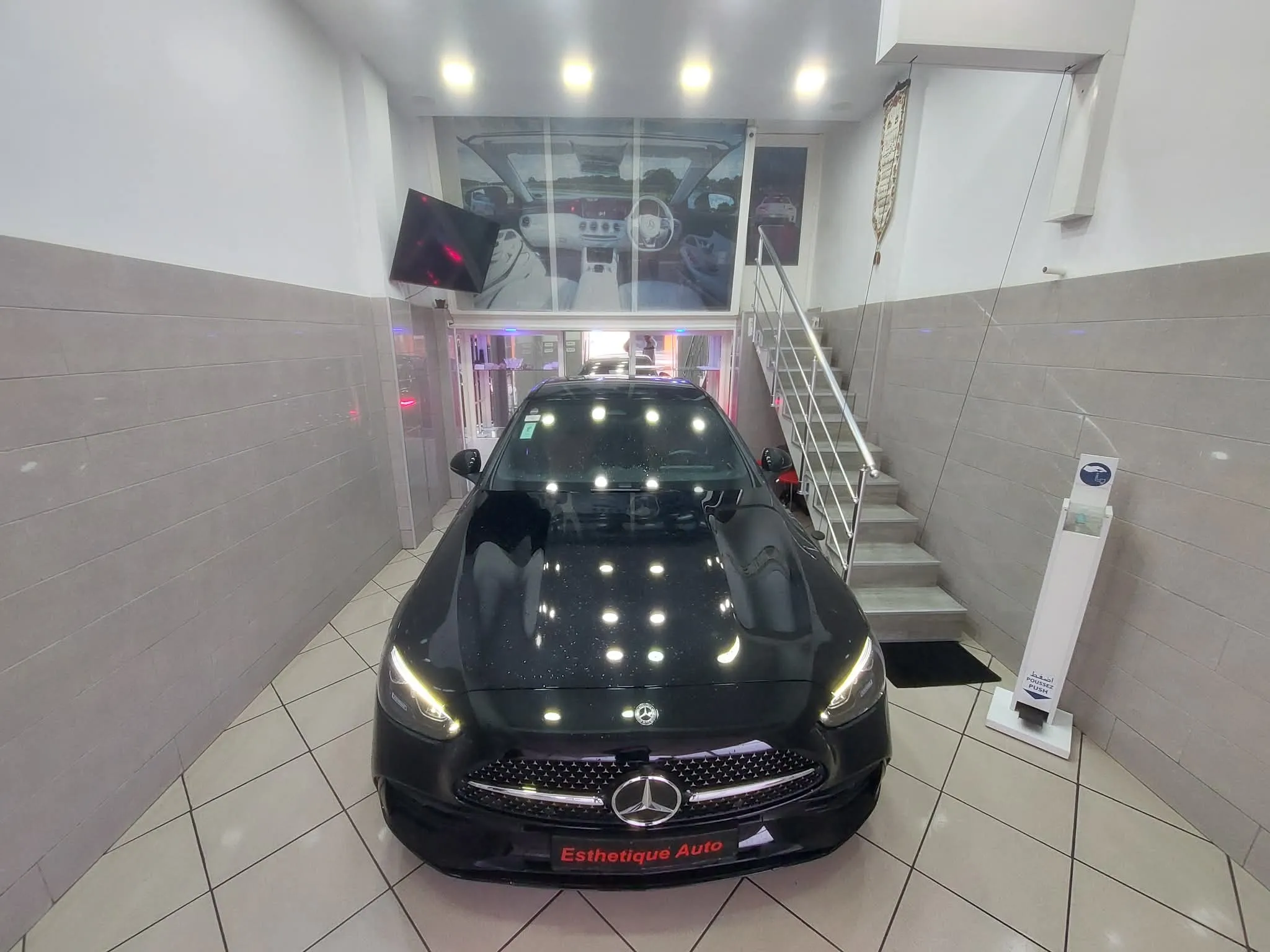 Mercedes-Benz C 180 - AMG - Tel 98479647 