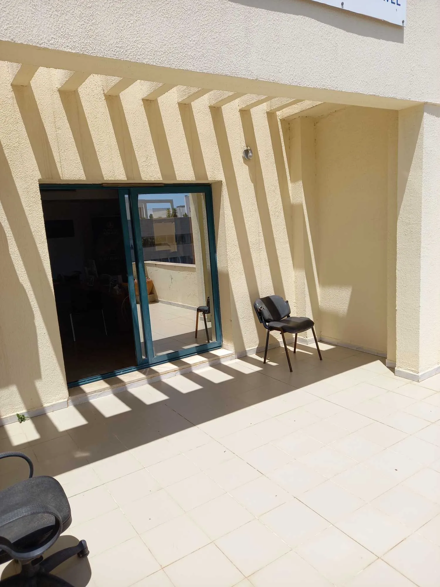 A louer un bureau de 120 m² au lac 1