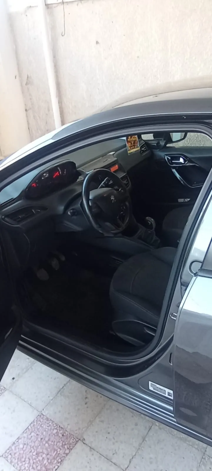 Très belle Peugeot 208