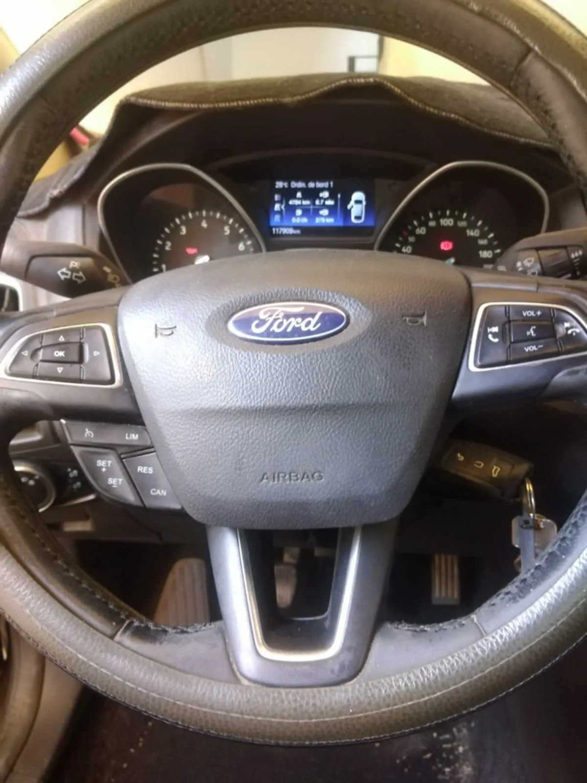 ford focus berline titanium