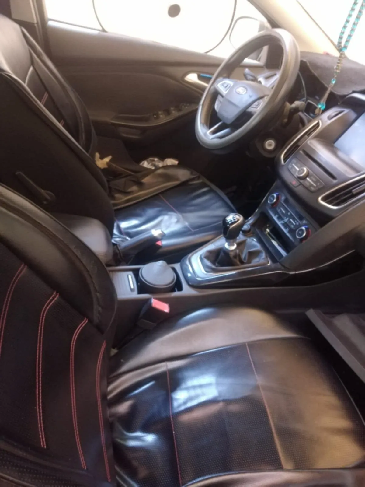 ford focus berline titanium