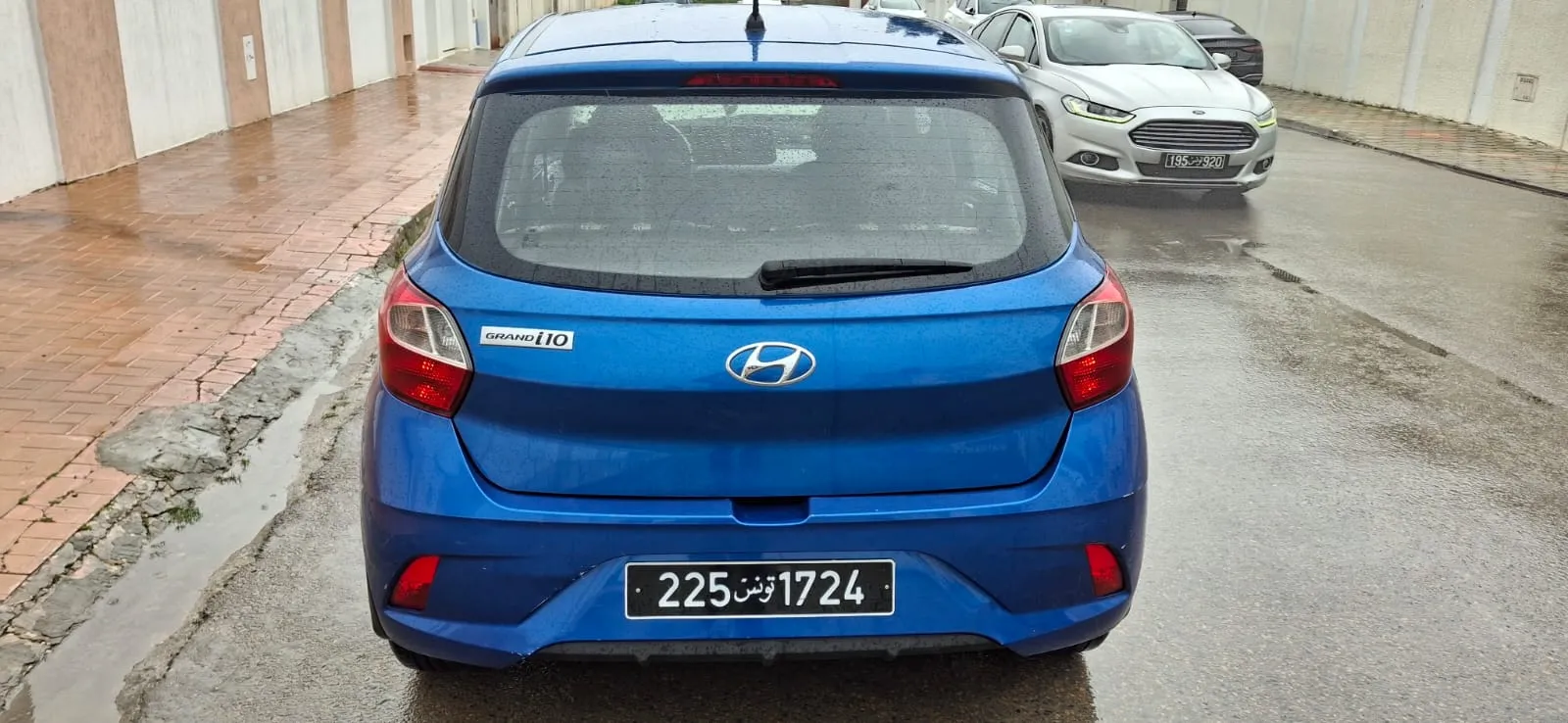 hyundai grand i10 très propre tel:56177695