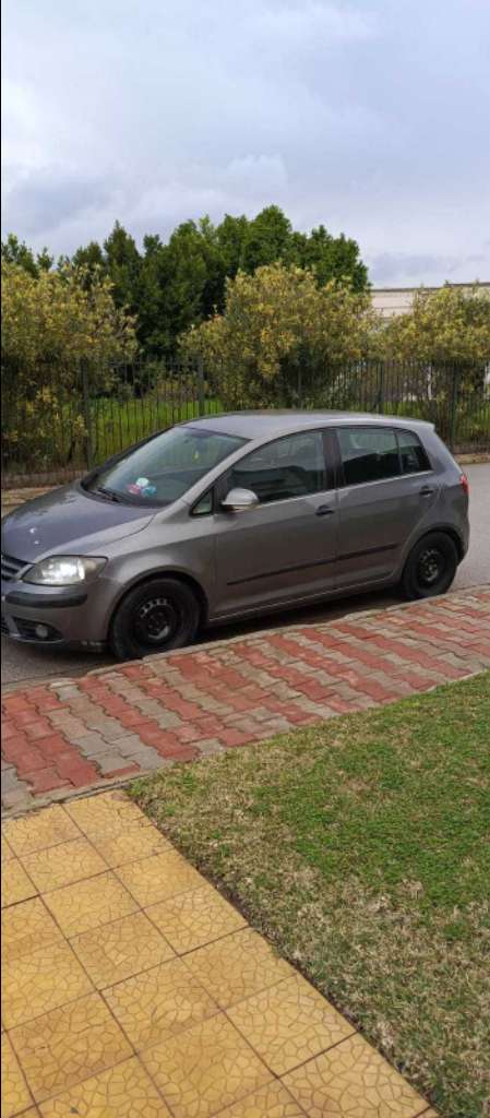 Golf 5 plus a vendre 