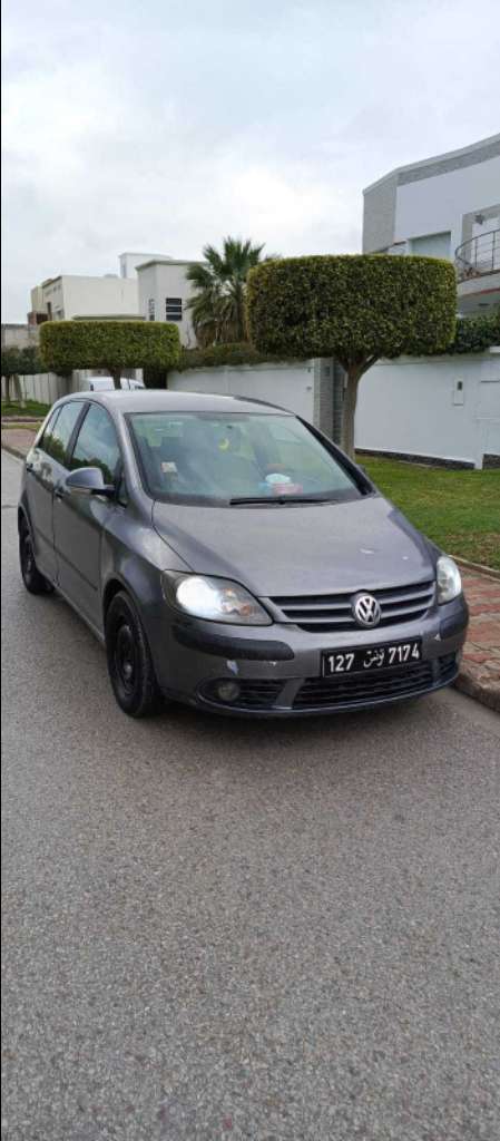 Golf 5 plus a vendre 