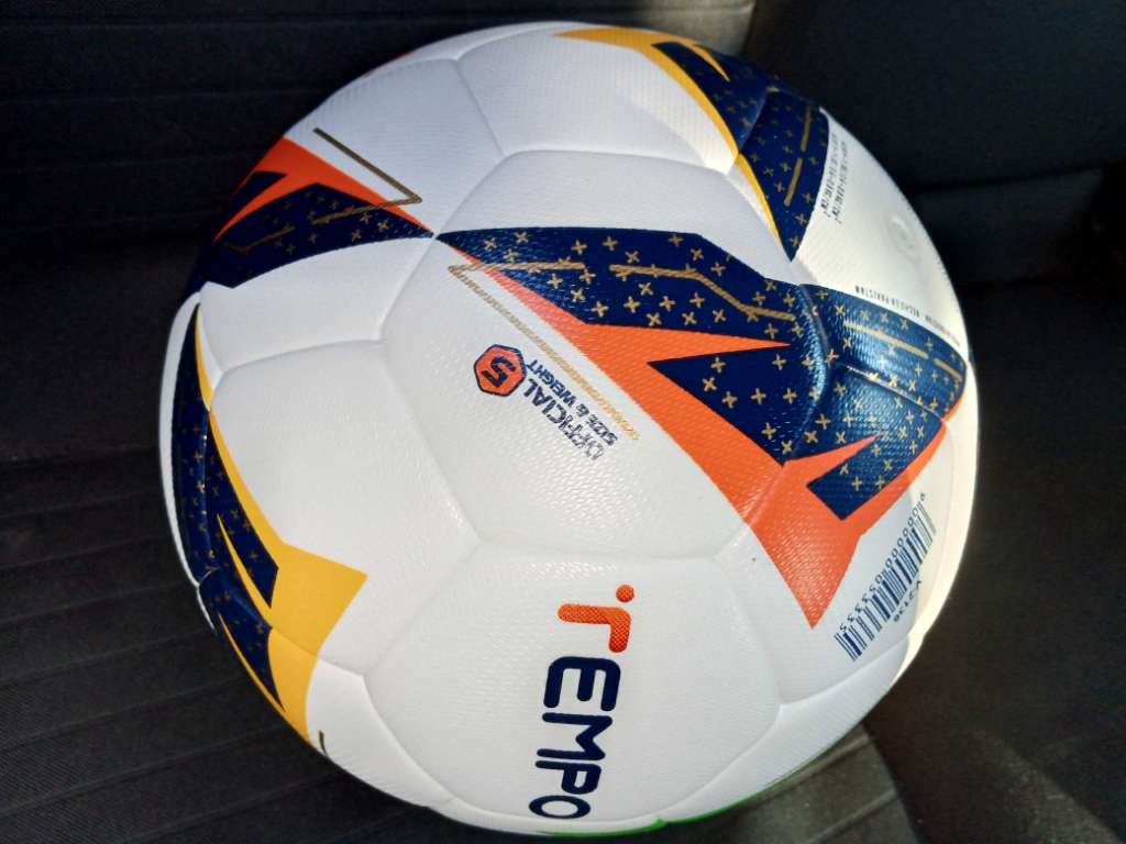 Tempo ballon de football PRO