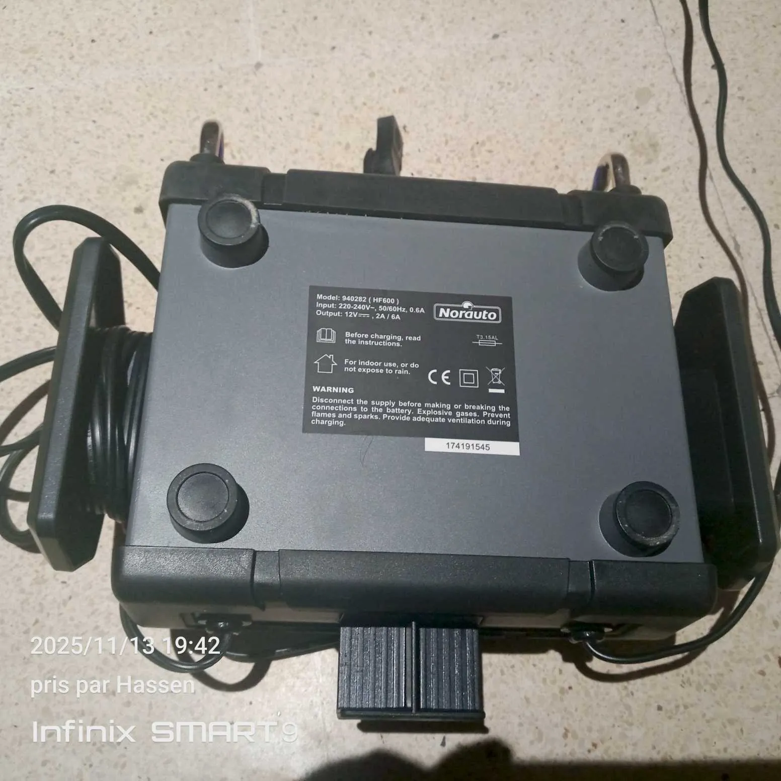 Chargeur batterie voiture et moto