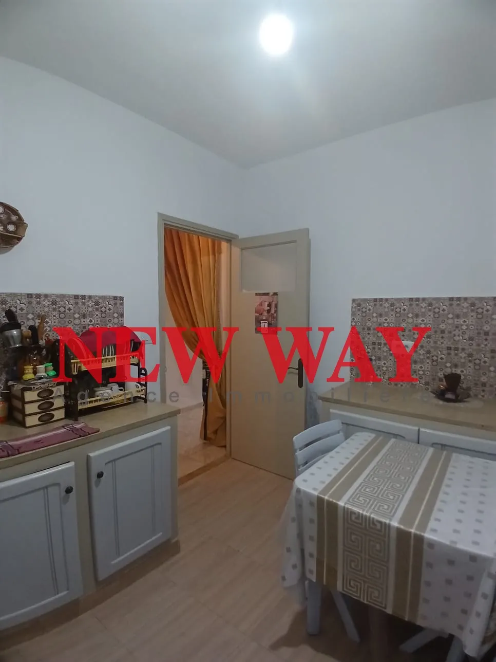 Maison à Cité Riadh , Proche de toutes Commodités