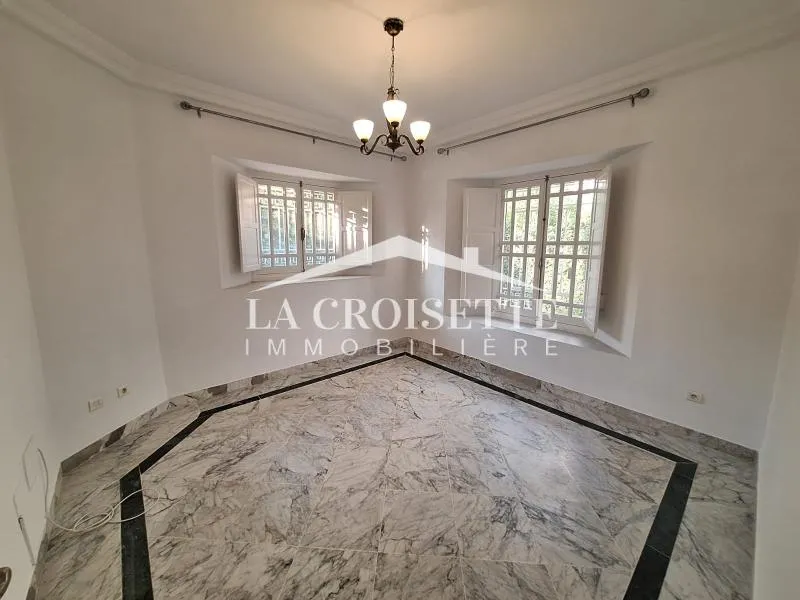 Villa S+6 à La Marsa MVL0131