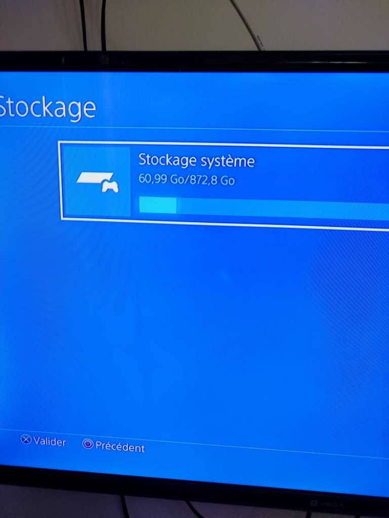 2 ps4 et 7 cd importé