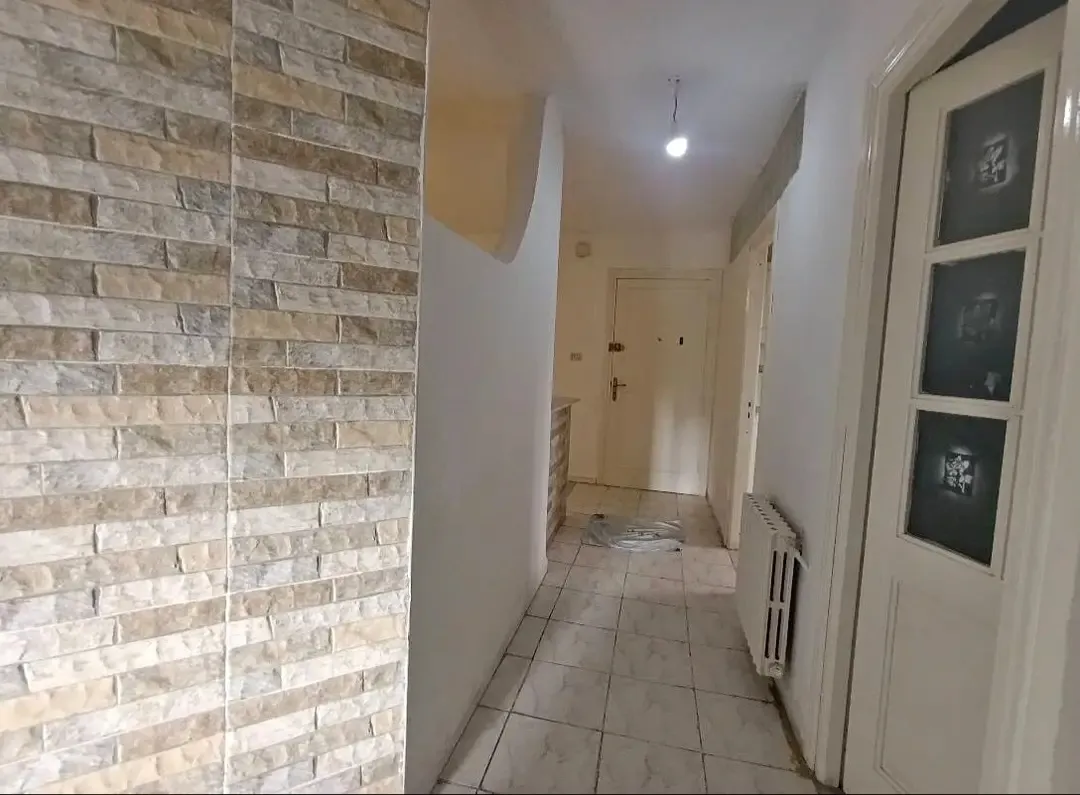 Location S2 vide à Mutuelle Ville 