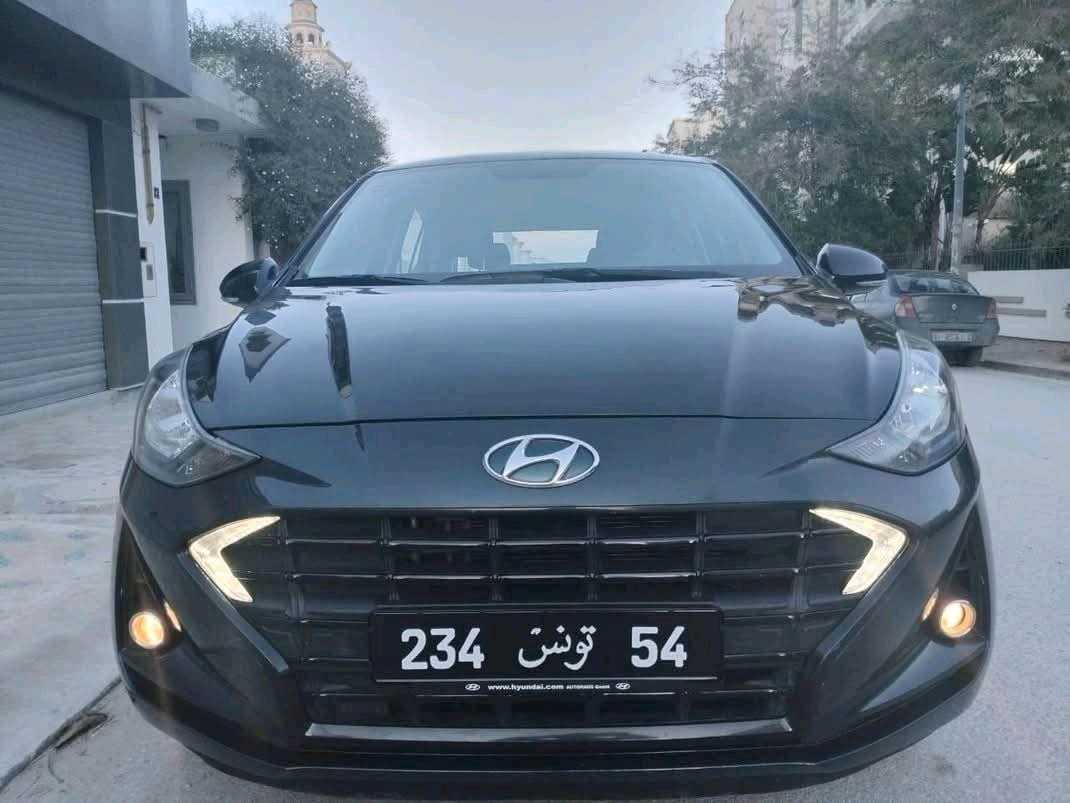 HYANDAI GRAND I 10 PREMIÈRE MAIN TRÈS PROPRE 