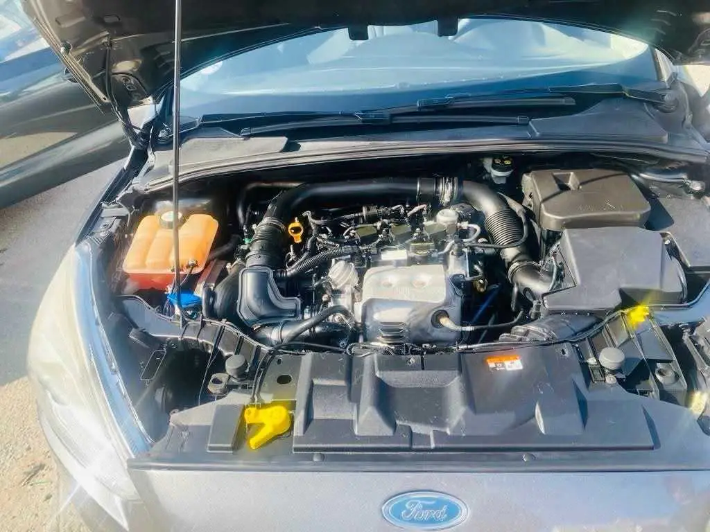 Ford focus titanium ecobost 