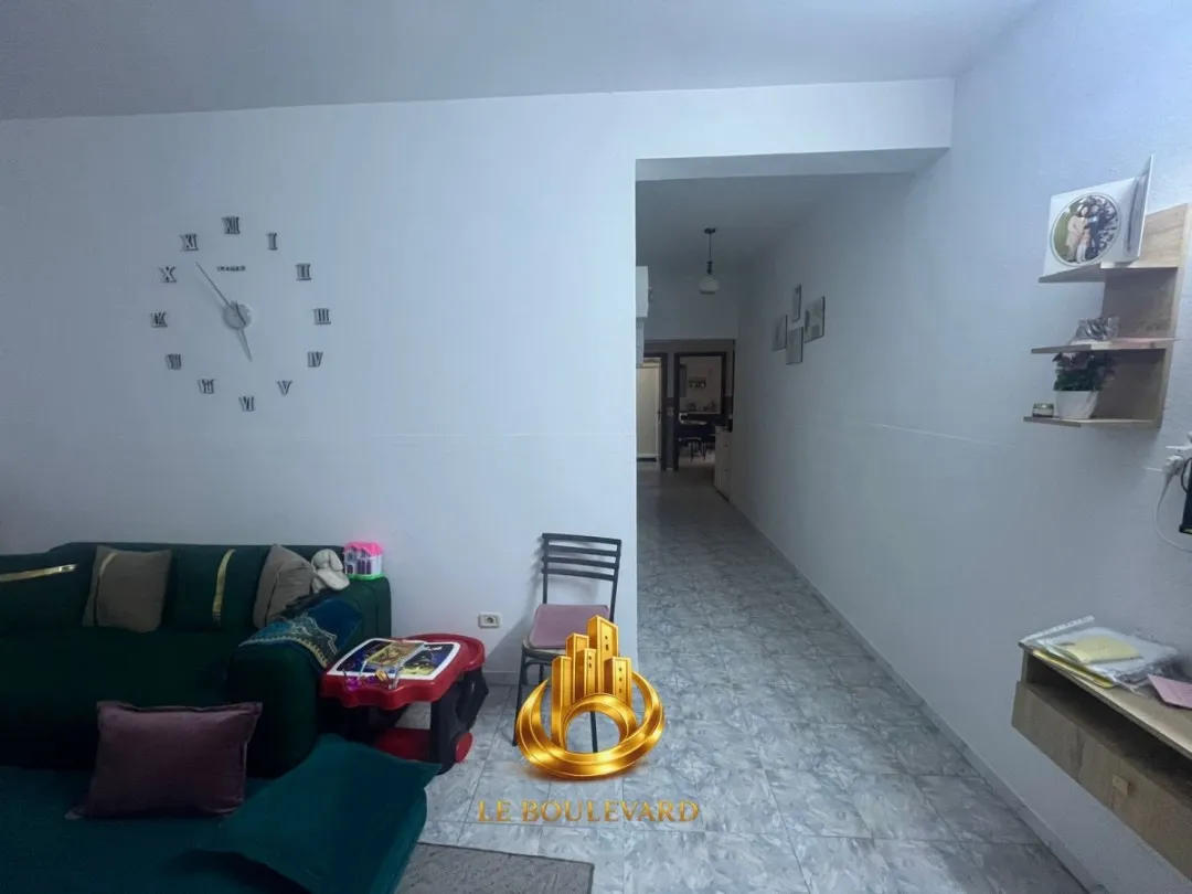 A Vendre Appartement S+2 situé dans un immeuble R+2 à Dar Chaabane, Nabeul