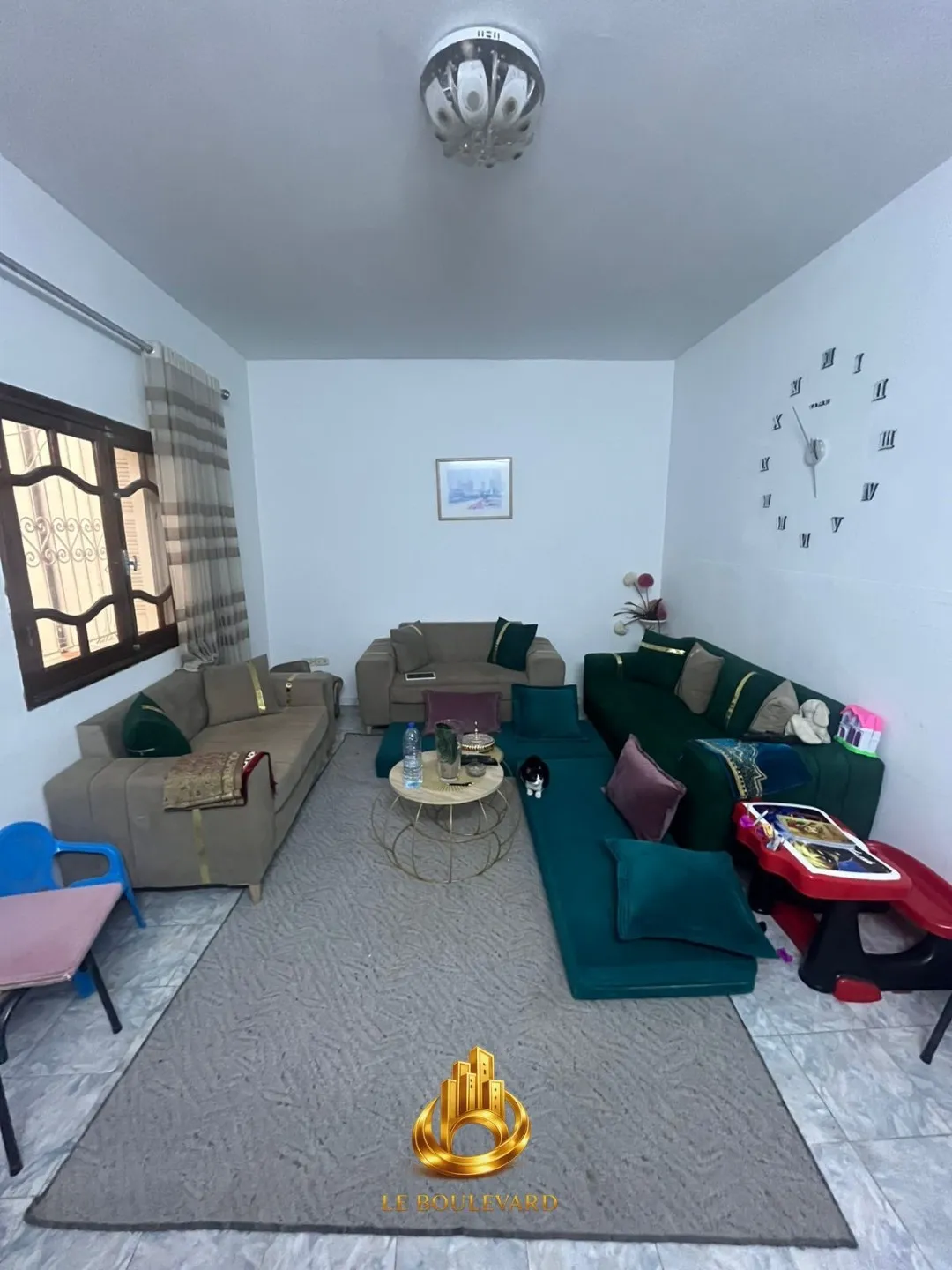 A Vendre Appartement S+2 situé dans un immeuble R+2 à Dar Chaabane, Nabeul