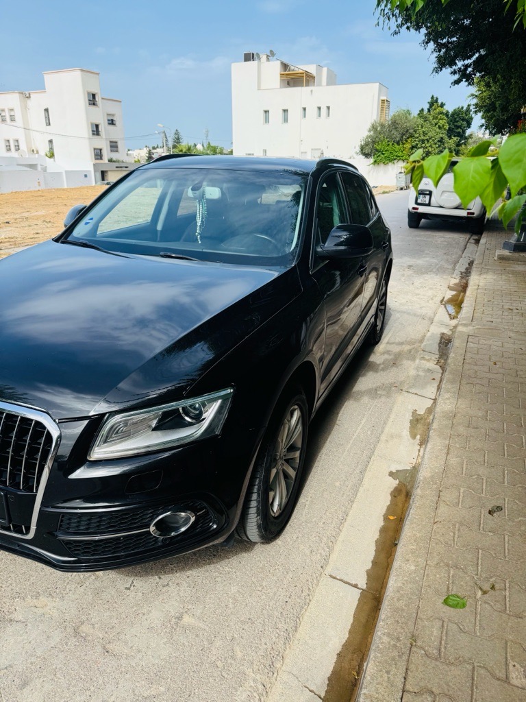 A Vendre Audi Q 5 s line 3 litres v6 tdi Quattro modèle 2015  mille km ttes options 