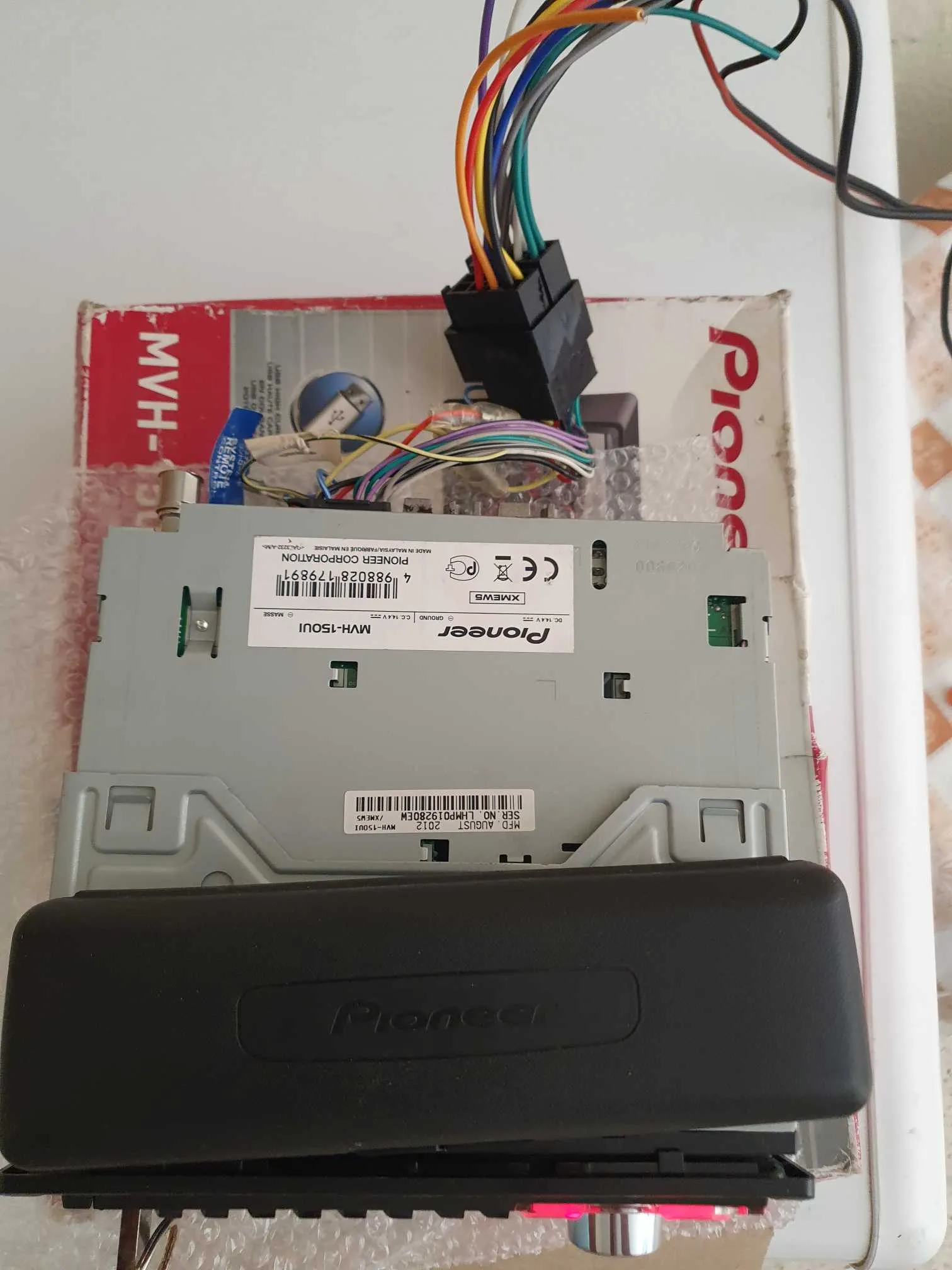 Poste pioneer neuf importer đ¶