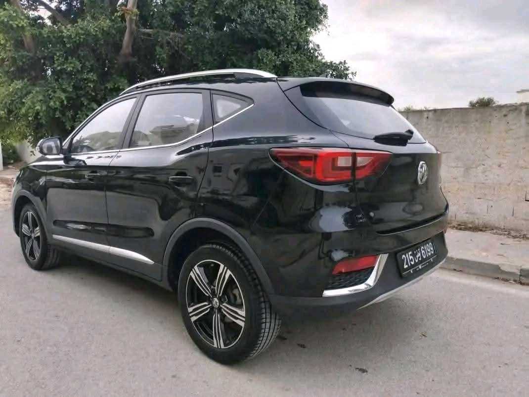 MG ZS BOÎTE AUTOMATIQUE PREMIÈRE MAIN