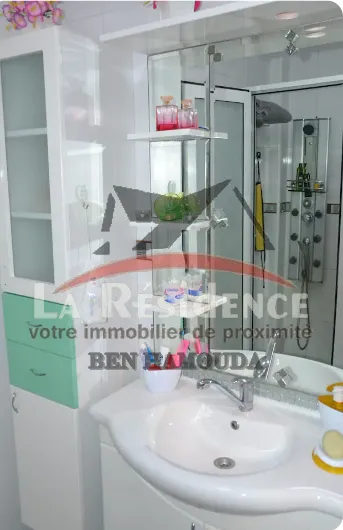 Duplex à vendre en plein centre ville de Bizerte 