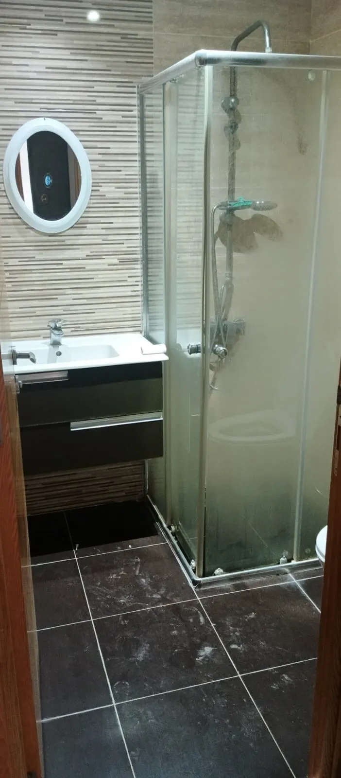 A LOUER – S+1 – CITE EL WAHAT – TEL 56306032– FB.8242