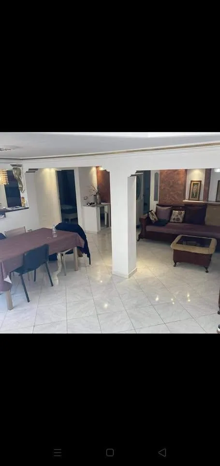 Joli étage de villa