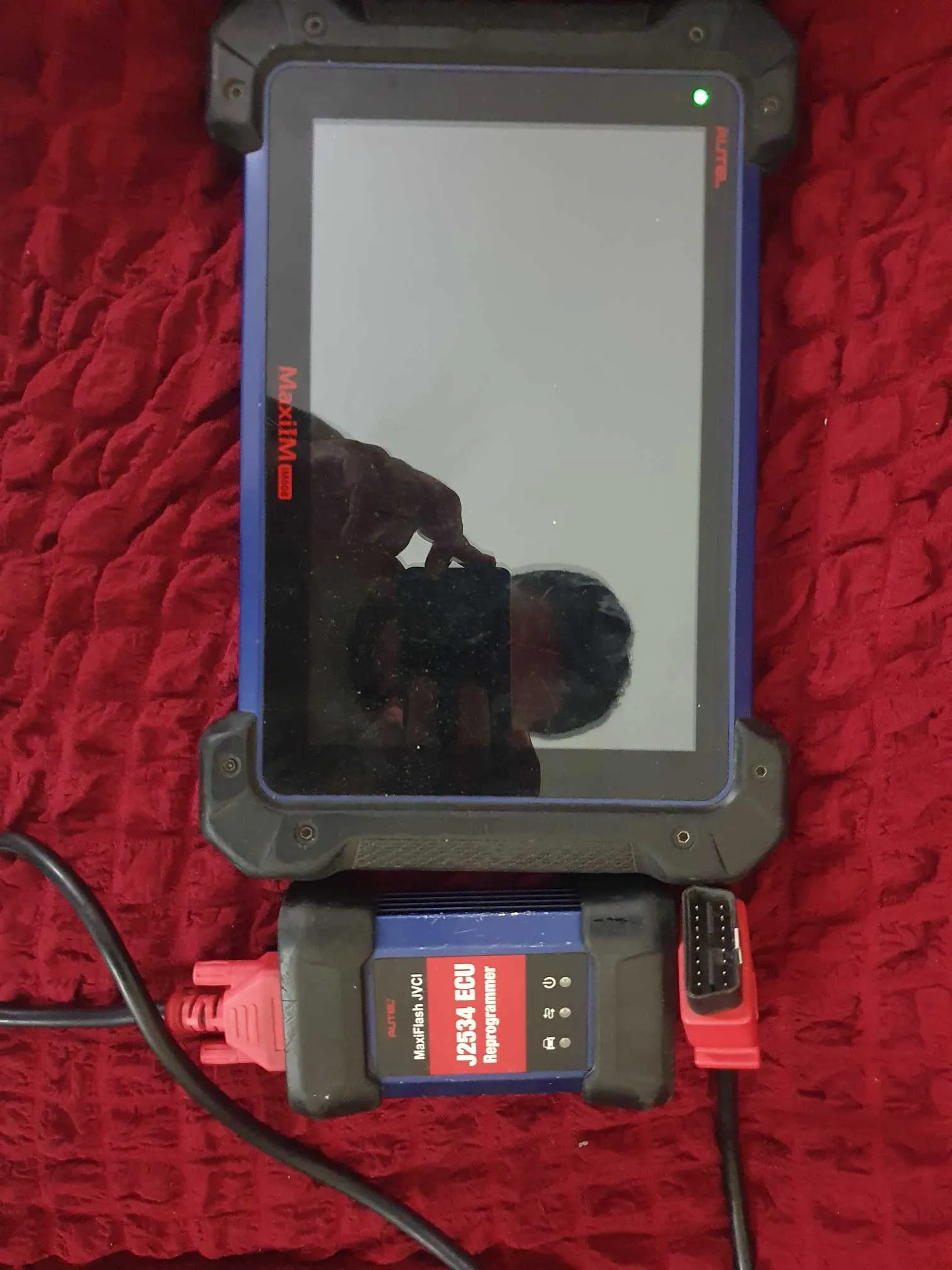 Appareil programmation et diagnostique auto