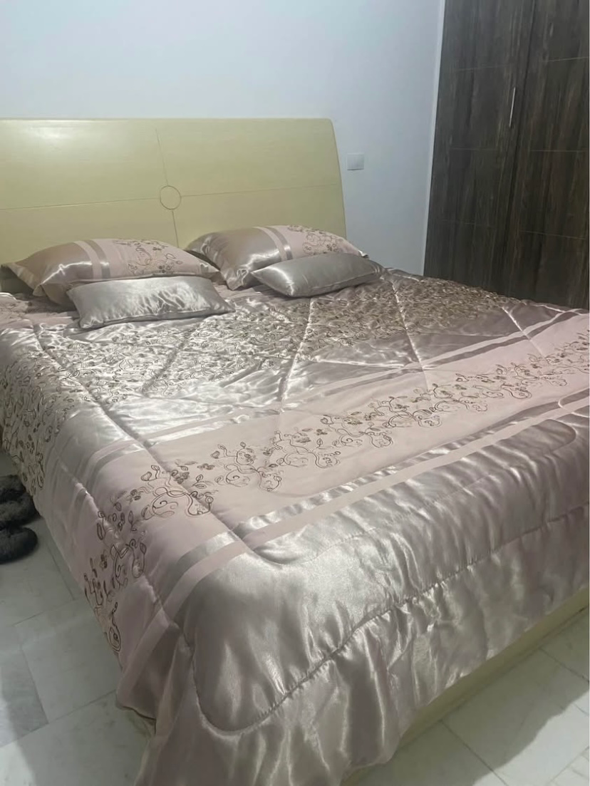 Chambre à coucher بيت نوم 