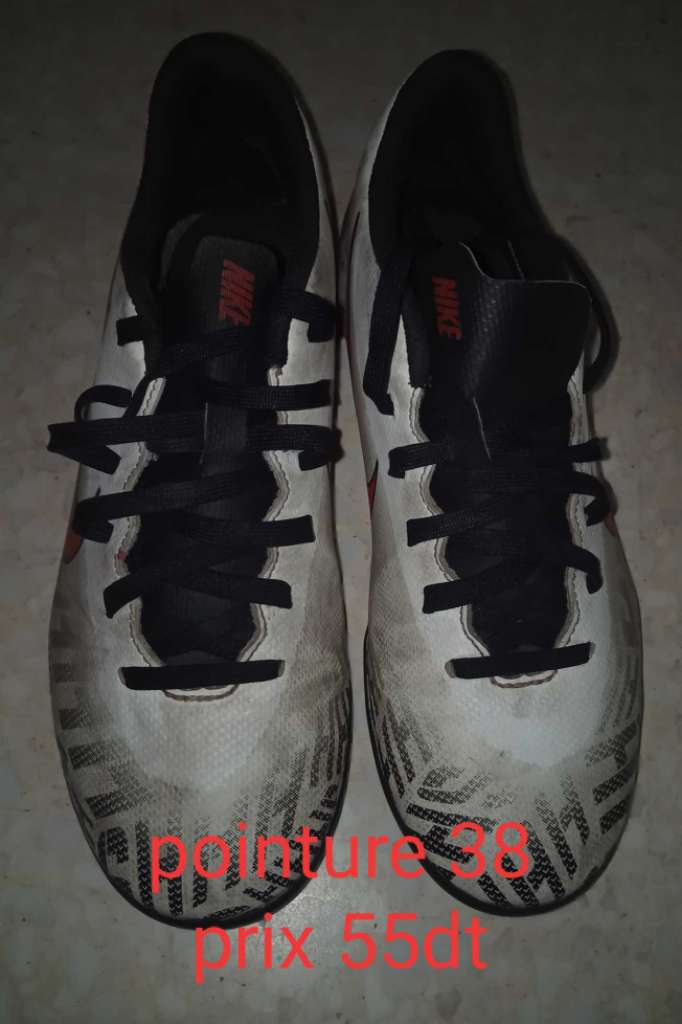 Crampons toutes les pointures sont disponibles 