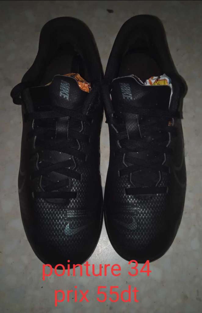 Crampons toutes les pointures sont disponibles 