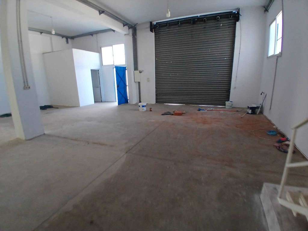 ✨ À LOUER : LOCAL INDUSTRIEL - SIDI ABDELHAMID ✨
Référence : R122